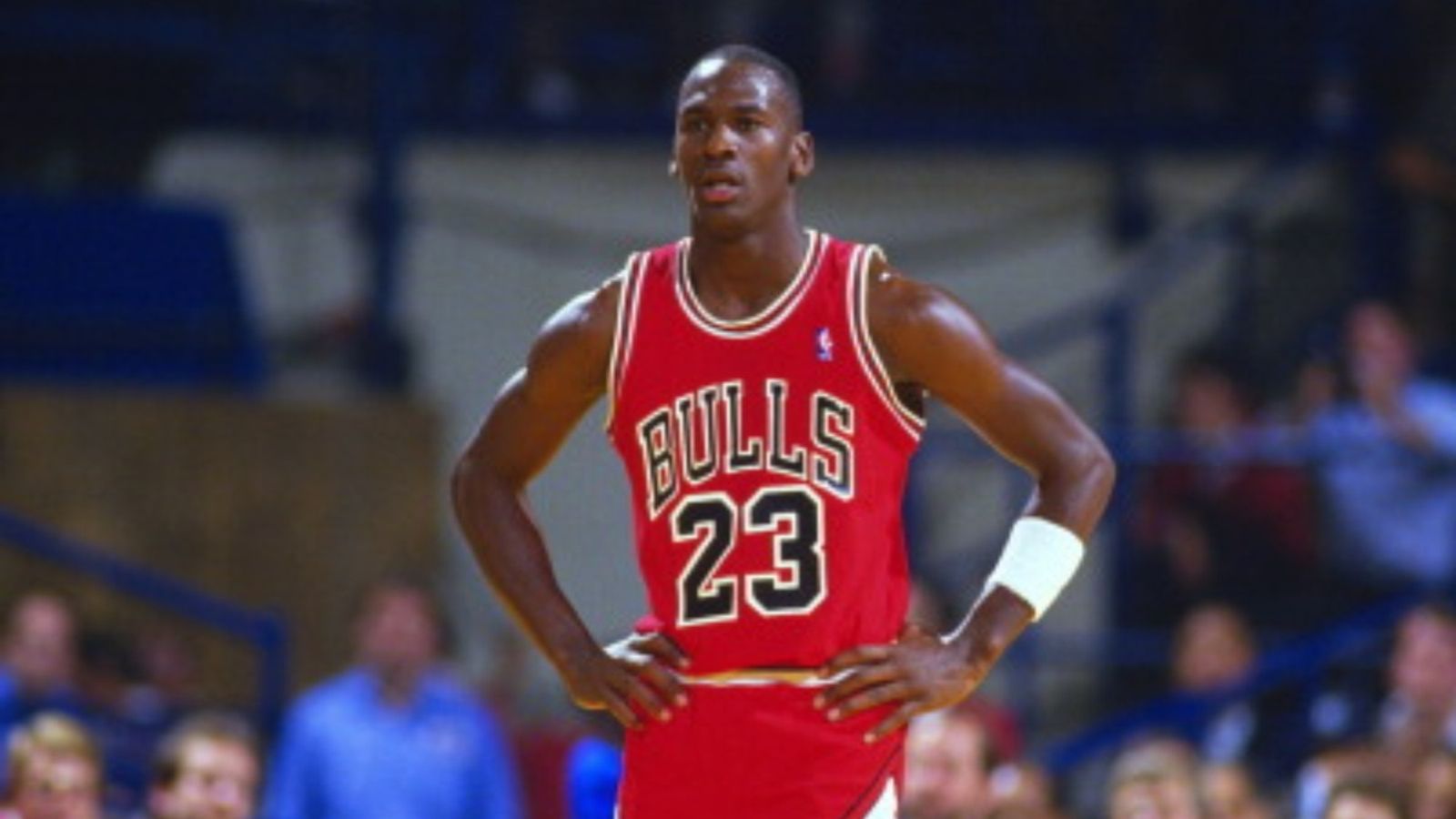 Did you Know Michael Jordan always ate the same food as his pre-workout meal, here's what every gym freak needs to know Michael Jordan in the frame