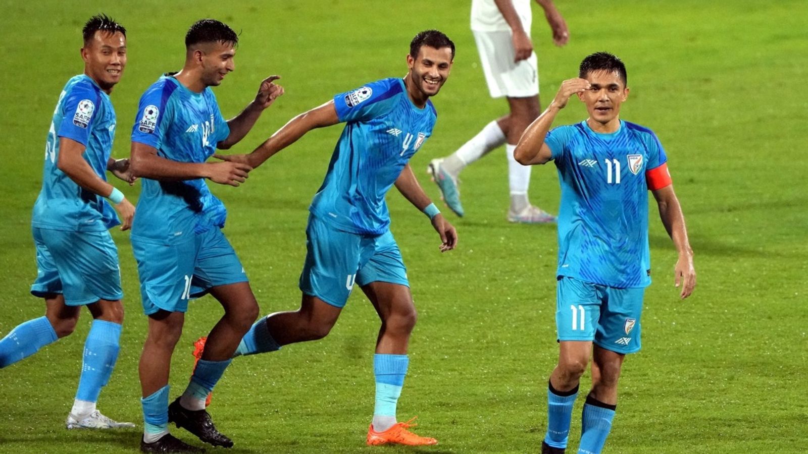 Big News: India's superstar player comes out of international retirement, to feature in clash against Bangladesh India's football superstar Sunil Chhetri comes out of international retirement