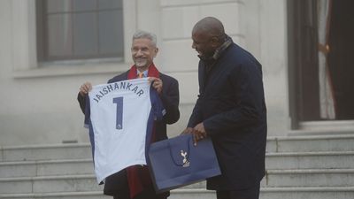 A Diplomatic Pass : UK minister gifts India's External Affairs Minister S Jaishankar a Tottenham Hotspur Jersey During his official visit to the UK, External Affairs Minister S Jaishankar received a special gift from UK Foreign Secretary David Lammy - Tottenham Hotspur's No. 1 jersey with his name on it.