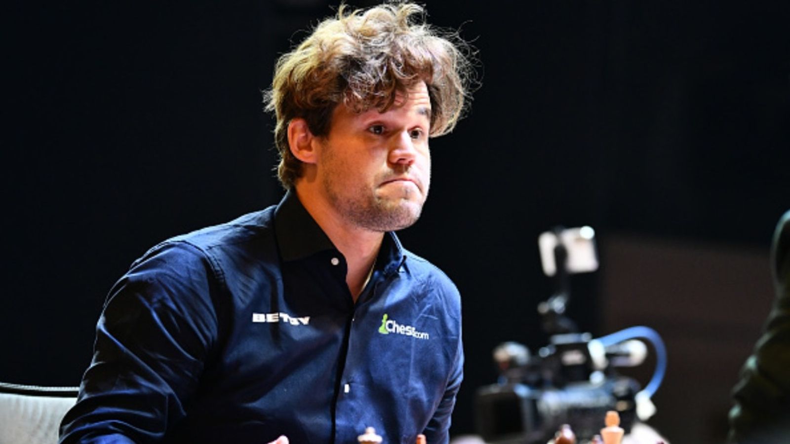 Despite winning five world titles, Magnus Carlsen reveals the opponent that makes him feel 'stupid' Magnus Carlsen in the frame (via Getty)