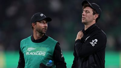 Mitchell Santner gives final update on Matt Henry's injury and availability for Champions Trophy final against India New Zealand's Matt Henry (R) leaves the field after injuring his shoulder during Champions Trophy semifinal against South Africa