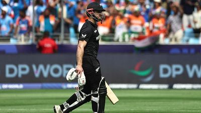 Why is Kane Williamson not fielding in IND vs NZ Champions Trophy Final's second innings? REVEALED New Zealand's Kane Williamson in frame