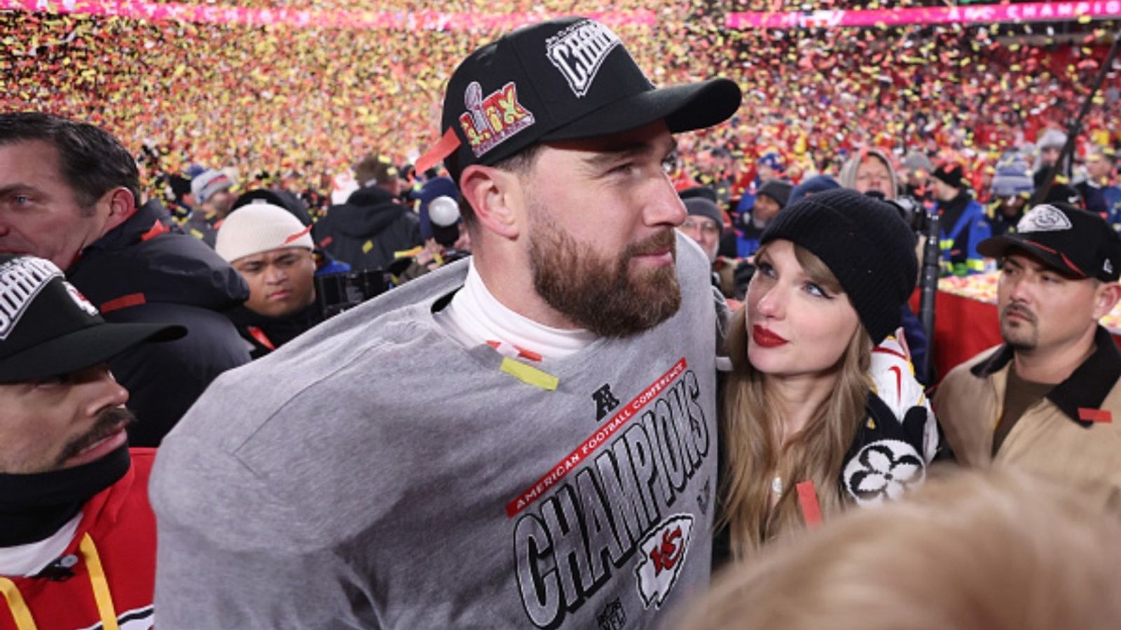 Legendary sports analyst makes a bold revelation on Travis Kelce and Taylor Swift's marriage: "Scared to..." Travis Kelce and Taylor Swift in the frame (via Getty)
