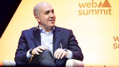 Manchester United’s $2.5 billion power play, revamping facilities to join football’s elite Manchester United’s $2.5 billion power play, revamping facilities to join football’s elite