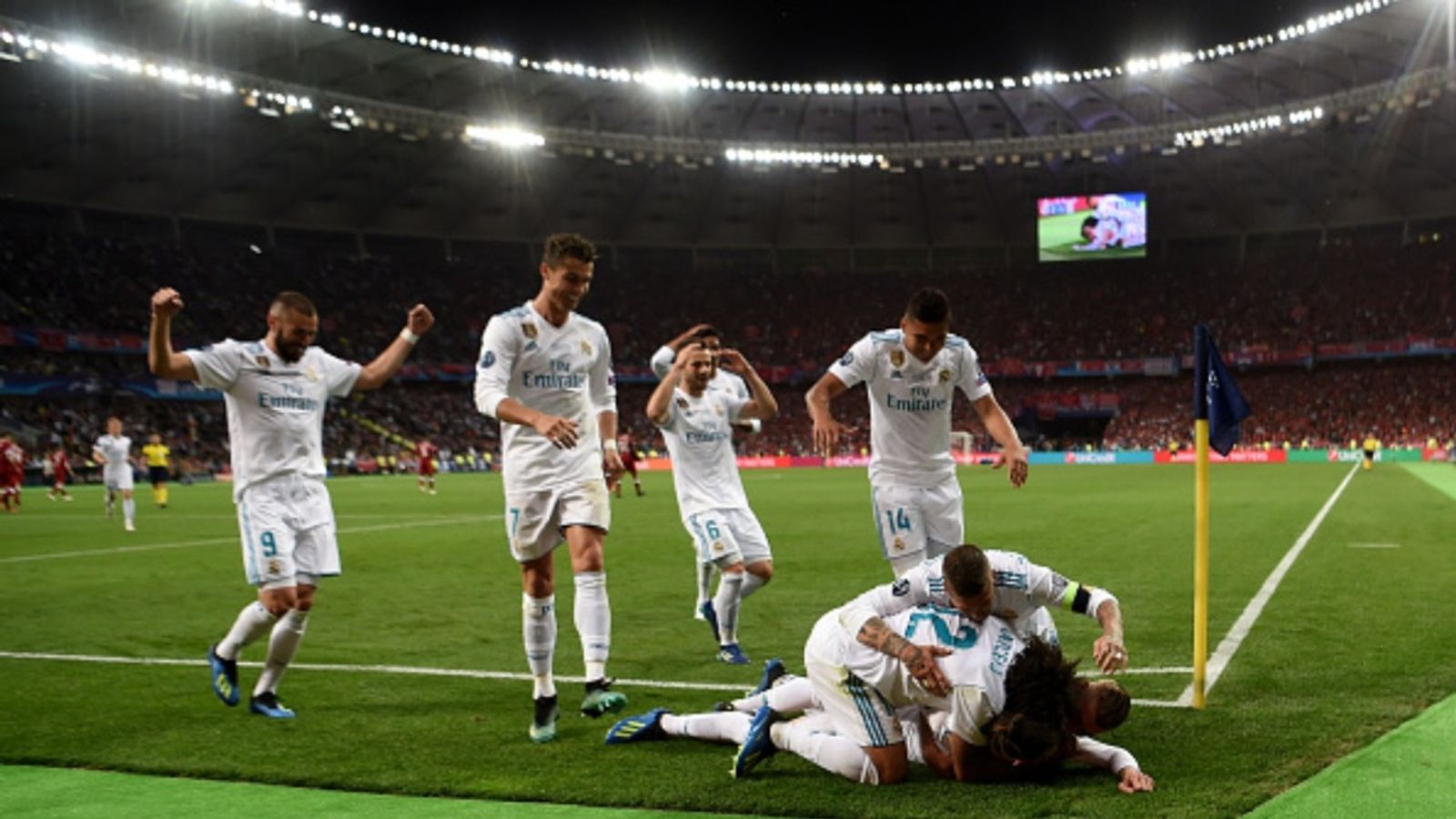 Did this Real Madrid legend hang up his boots too soon? A viral clip suggests he had more to give Team Real Madrid in the frame (via Getty)