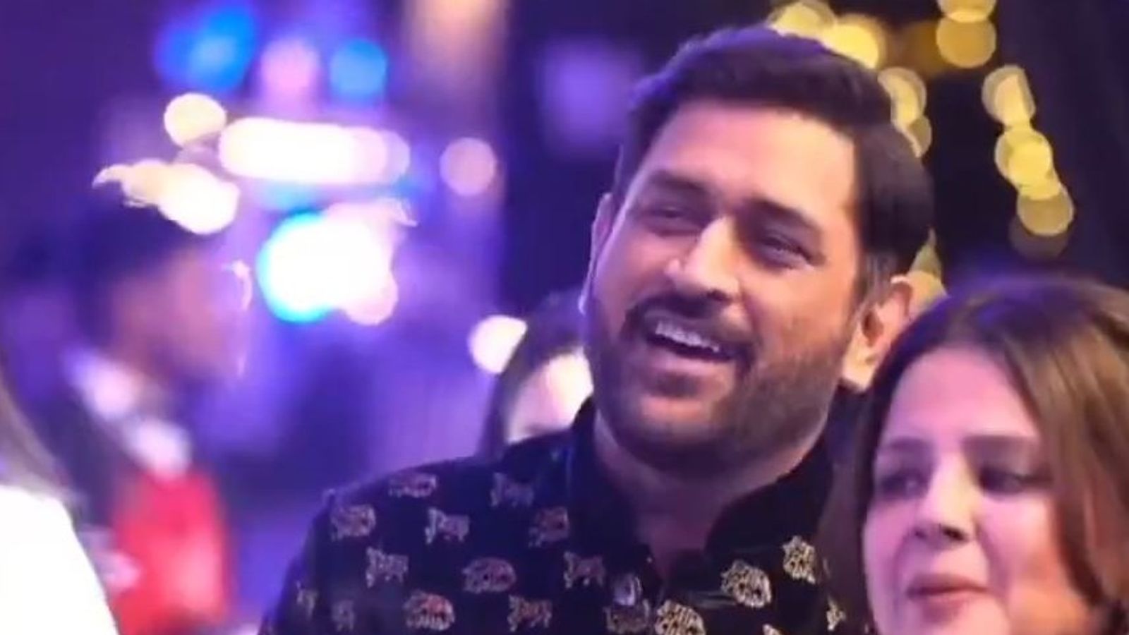 MS Dhoni sings Tu Jaane Na song with wife Sakshi at wedding ceremony of Rishabh Pant's sister - WATCH MS Dhoni and his wife Sakshi at Rishabh Pant's sister's wedding (Screengrab from X)