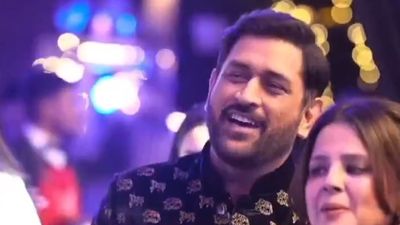 MS Dhoni sings Tu Jaane Na song with wife Sakshi at wedding ceremony of Rishabh Pant's sister - WATCH MS Dhoni and Sakshi Singh Rawat