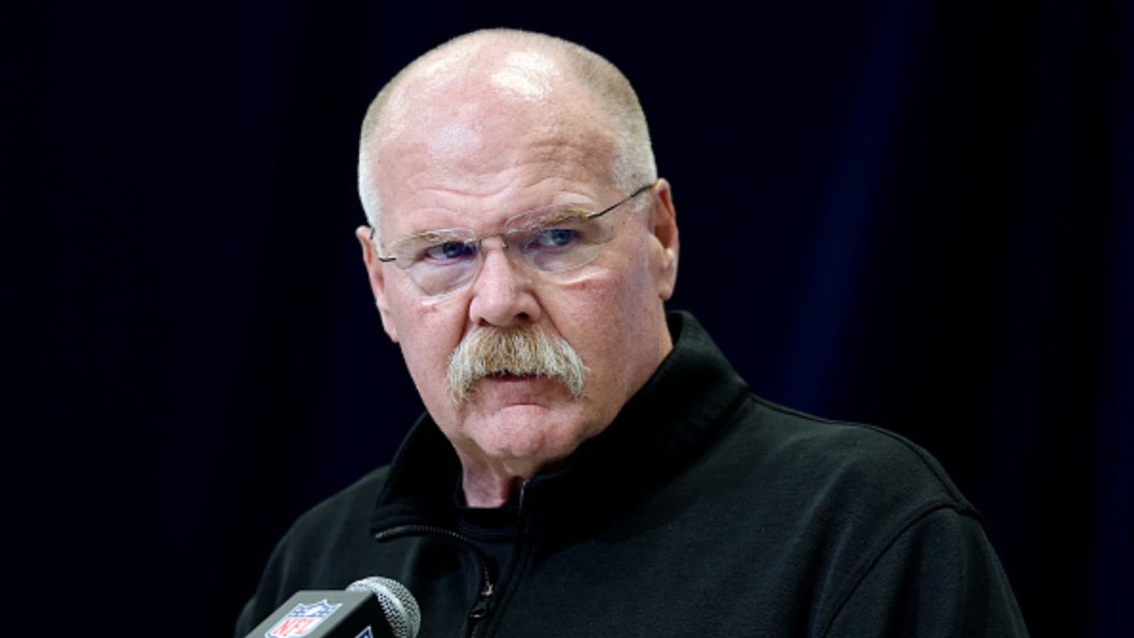 Chiefs’ Andy Reid Reacts to Joe Thuney’s Departure to the Bears Andy Reid in the frame