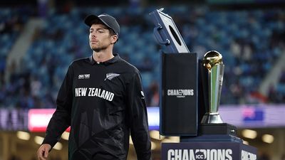'I Don't think New Zealand’s campaign went wrong at all...': Australia great lauds Mitchell Santner-led side's performance in ICC Champions Trophy 2025 itchell Santner of New Zealand walks past the trophy after the ICC Champions Trophy Final match between India and New Zealand