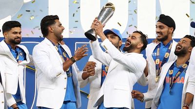 Mitchell Starc supports the notion of India having undue advantage in Champions Trophy, says 'Pakistan despite being hosts had to travel out...' Team India celebrating Champions Trophy 2025 win