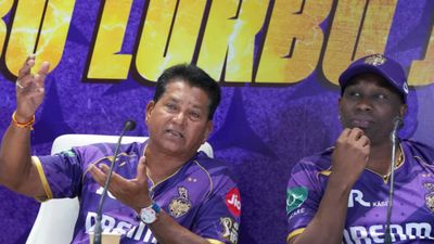 KKR's new mentor Dwayne Bravo reveals texting Indian head coach Gautam Gambhir for tips before IPL 2025, says 'going to be disrespectful of me not to...' KKR Head coach Chandrakant Pandit and mentor Dwayne Bravo in frame