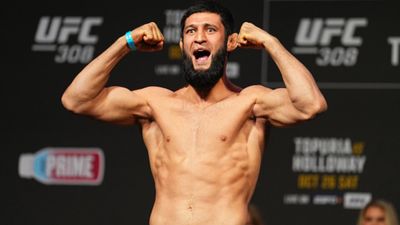 Could Khamzat Chimaev’s dominance be challenged? Ex-training partner thinks he has the answer SportsTak