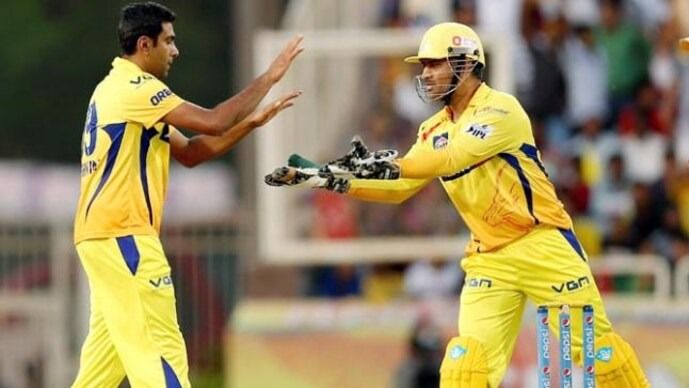 Ravichandran Ashwin and MS Dhoni