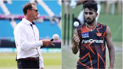 'I'm telling him to bowl a...': Former SRH coach Dale Steyn recalls when Umran Malik went against the plan against Mumbai Indians Dale Steyn, Umran Malik