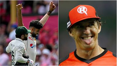 'Become Tiktoker because you might need followers and attention': Aamer Jamal slams ex-AUS spinner Brad Hogg for making fun of Mohammad Rizwan's English Aamer Jamal, Mohammad Rizwan, Brad Hogg