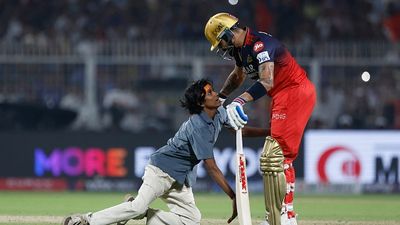 WATCH: BCCI VP Rajeev Shukla's three-word post for Virat Kohli's fan breaching security during KKR vs RCB goes viral Pitch invader down to ground as he appeals to Virat Kohli of Royal Challengers Bengaluru during the 2025 IPL match between Kolkata the Knight Riders and Royal Challengers Bengaluru