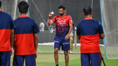 RCB provide crucial update on Bhuvneshwar Kumar's fitness days ahead of CSK clash, say 'Bhuvi will be swinging back...' Bhuvneshwar Kumar