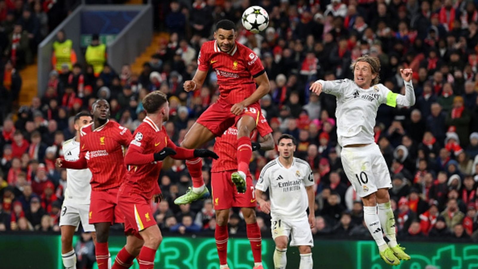 Pitch battle erupts, Liverpool and Real Madrid players engage in heated exchange Liverpool and Real Madrid (via Getty)