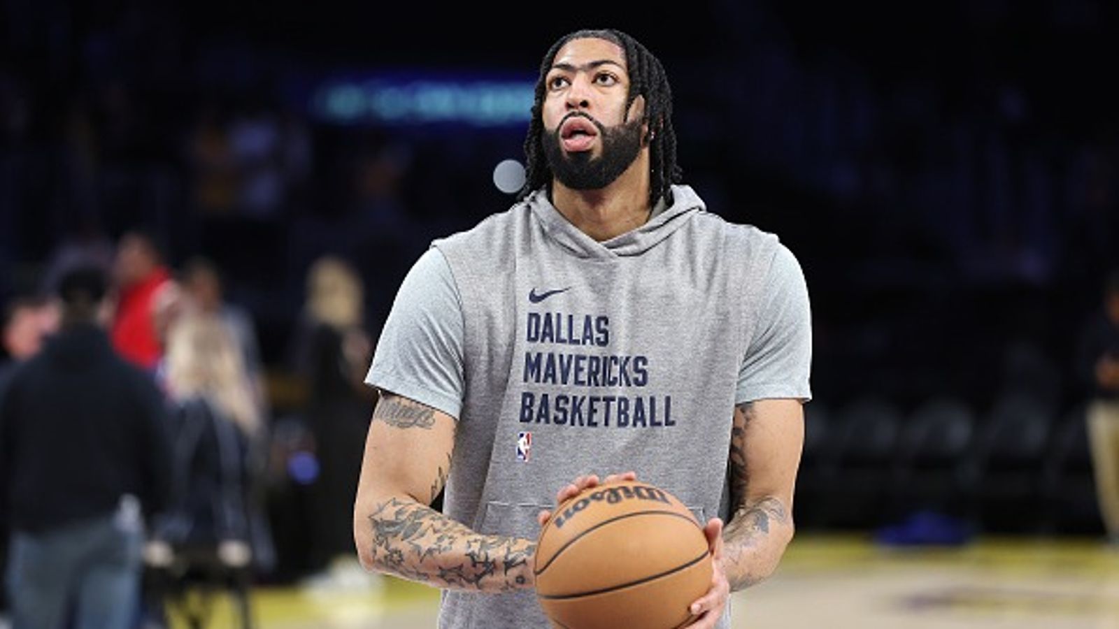 Will Anthony Davis Play Tonight? Know the Mavericks Center's Injury Report Ahead of Game Against the Nets Anthony Davis in the frame.