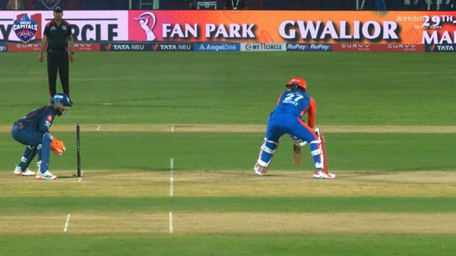 'If it could've missed his pads...': Rishabh Pant on missing stumping chance of Mohit Sharma in final over which lead to LSG's record one-wicket defeat Rishabh Pant misses out on stumping Mohit Sharma in LSG vs DC encounter.