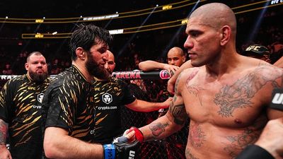 Alex Pereira Still Believes He Won the Fight Against Magomed Ankalaev at UFC 313 Alex Pereira and Magomed Ankalaev