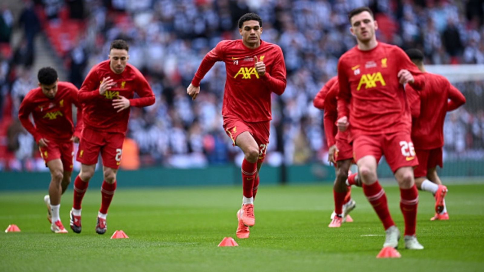 Breaking: Liverpool reaches crucial decision on key player as Newcastle links emerge Jarell Quansah with his Liverpool teammates (via Getty)