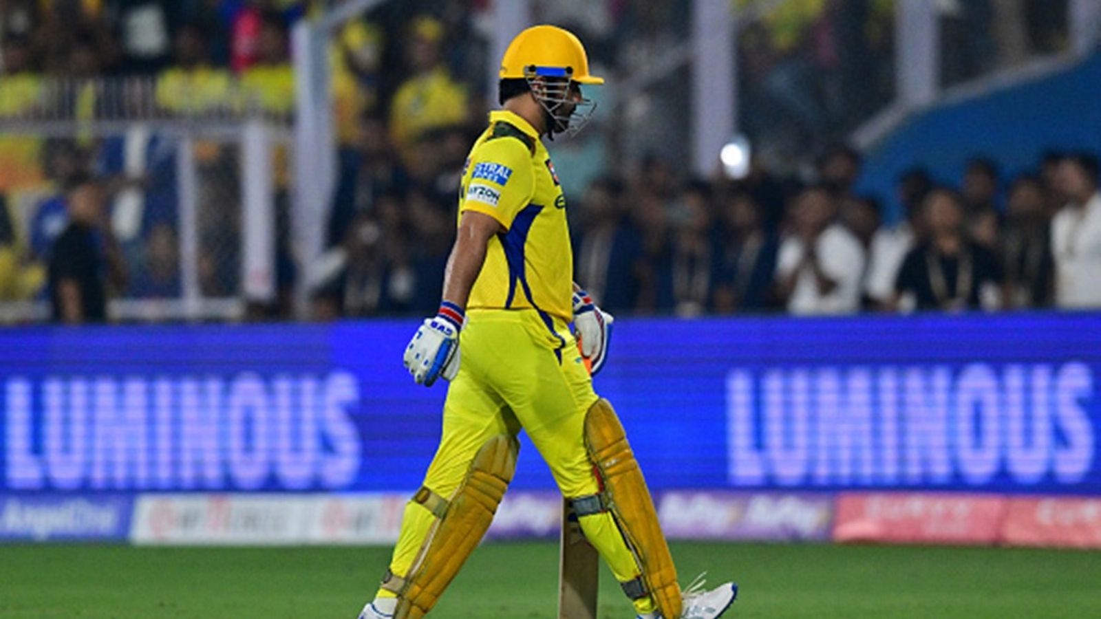 'F*****g frustrated. What the f*** is going on, dude!': MS Dhoni's former CSK teammate still not over 43-year-old batting at no.9 Chennai Super Kings' MS Dhoni walks back to the pavilion after his dismissal during the Indian Premier League (IPL) match against Rajasthan Royals at the Barsapara Cricket Stadium in Guwahati on March 30, 2025.