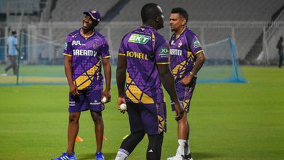 'Easily one of the worst decision ever... this is so sad on all levels': KKR mentor Dwayne Bravo lashes out at West Indies Cricket over sacking T20I captain Rovman Powell Dwayne Bravo, Rovman Powell, and Sunil Narine