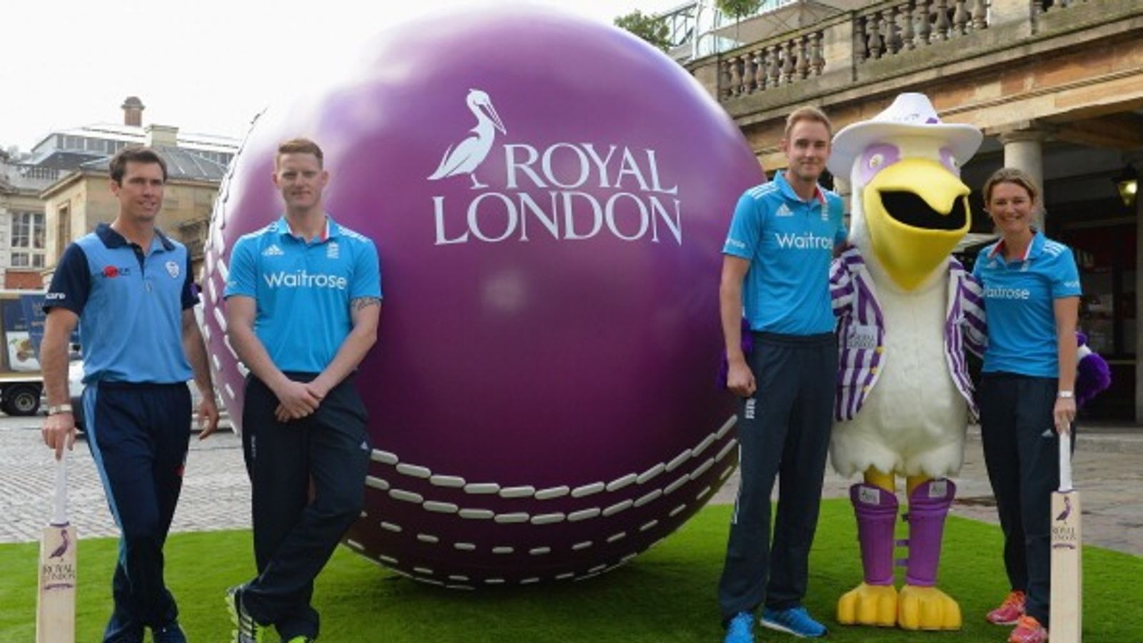 England announce 2-time World Cup winner as new head coach after sacking of Jon Lewis ahead of India series File Photo: L-R: Wayne Madsen, Ben Stokes, Stuart Broad and Charlotte Edwards in frame