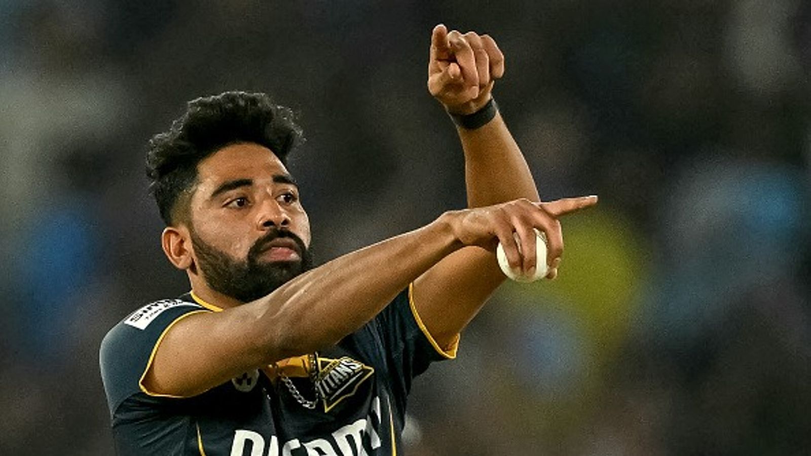 'We are happy with the squad...': RCB's blunt response to Mohammed Siraj after IPL 2025's humiliating loss against Gujarat Titans 'We are happy with the squad...': RCB's blunt response to Mohammed Siraj after IPL 2025's humiliating loss against Gujarat Titans