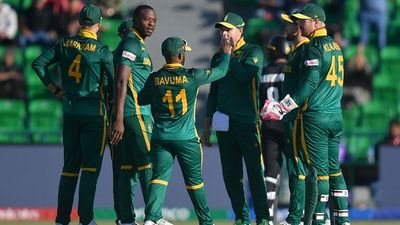 CSA snubs two superstar players from central contract, keeps two veteran players in hybrid list South Africa cricket team in frame