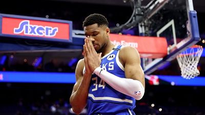 Giannis Antetokounmpo Injury Report: Will the Bucks' Star Forward Play Tonight Against the Timberwolves? Giannis Antetokounmpo #34 of the Milwaukee Bucks