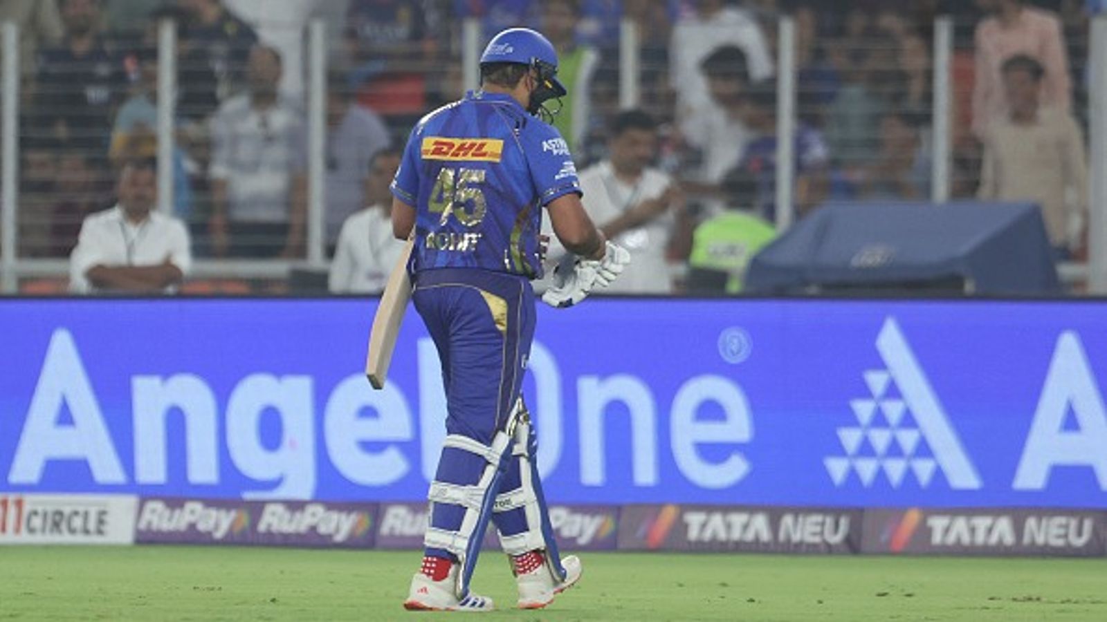 'Shouldn’t just hold on because you’re a big name': KKR star takes indirect dig at struggling Rohit Sharma 'Shouldn’t just hold on because you’re a big name': KKR star takes indirect dig at struggling Rohit Sharma