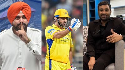 WATCH | 'MS Dhoni Yudh ladne nahin aaye': Navjot Singh Sidhu's social media post slamming Ambati Rayudu goes viral Navjot Singh Sidhu, Ambati Rayudu and Mahendra Singh Dhoni