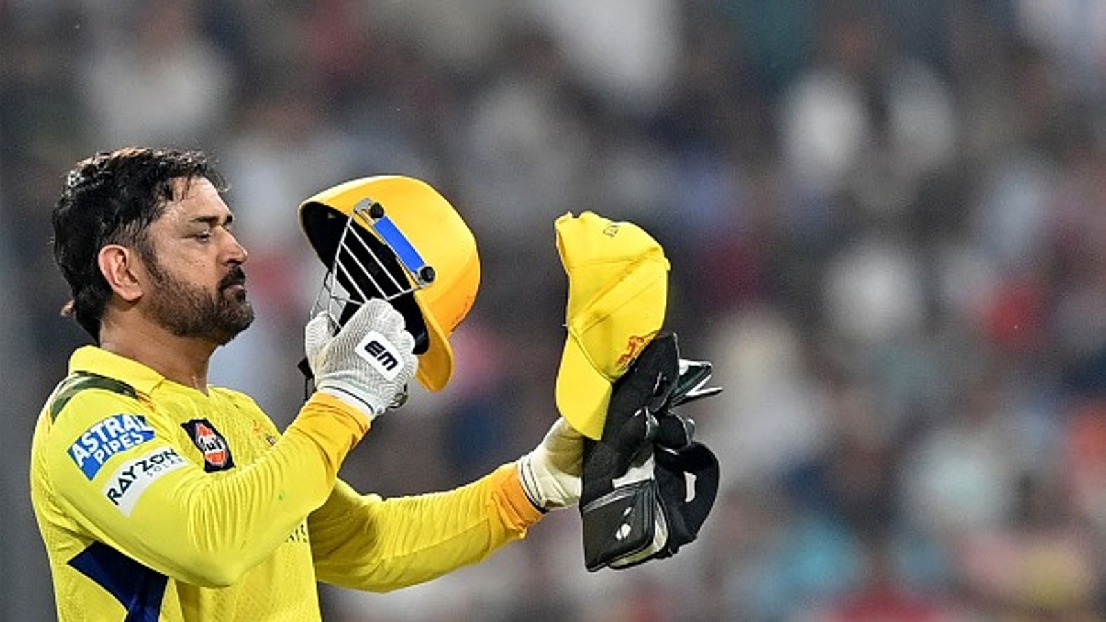 CSK vs KKR IPL Today Match Toss: MS Dhoni announces two big changes on his return as captain, Ajinkya Rahane brings in ex-CSK star to conquer Chepuak - Check Playing XIs Chennai Super Kings' MS Dhoni in frame