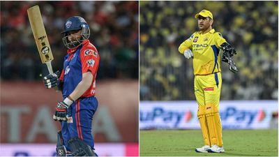 'Powerplay batting looked like a rehearsal for a Test match': Former Indian opener wants CSK to pick Prithvi Shaw as injured Ruturaj Gaikwad's replacement Prithvi Shaw, MS Dhoni