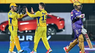IPL 2025 Purple Cap Standings: CSK lose 5 in a row but Noor Ahmad still leading the charts Noor Ahmad, MS Dhoni, Sunil Narine