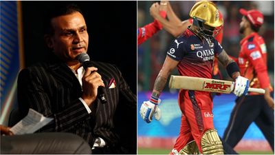 'At least one batter should've used common sense': Virender Sehwag slams RCB batters for losing 7 wickets for 42 runs vs Punjab Kings Virender Sehwag, Virat Kohli