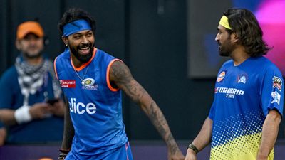 MI vs CSK Match Prediction: MS Dhoni's Chennai Super Kings look to continue winning streak against Hardik Pandya's Mumbai Indians in El Clasico Hardik Pandya, MS Dhoni