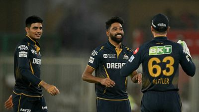 KKR vs GT Match Prediction: Gujarat Titans' chance to hunt down low-on confidence Kolkata Knight Riders, check head-to-head and other details Mohammed Siraj, Jos Buttler, Shubman Gill
