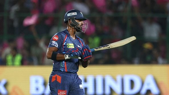 WATCH: Ex-RCB star reveals how to get Nicholas Pooran out ahead of IPL 2025 clash between Lucknow Super Giants and Delhi Capitals Nicholas Pooran of Lucknow Super Giants makes their way off after being dismissed during the 2025 IPL match