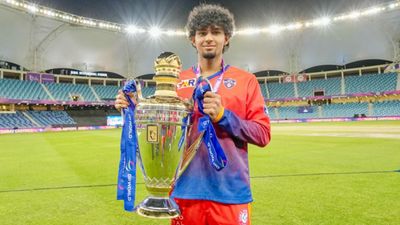 Indian-origin leg-spinner mentored by Kuldeep Yadav wins 2025 Wisden Schools Cricketer of the Year award, joins elite list of Jos Buttler and Jonny Bairstow Aryaman Varma