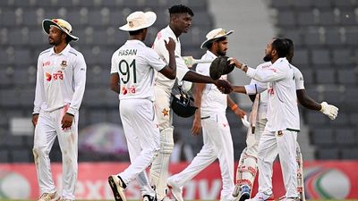 BAN vs ZIM, 1st Test: Bennett, Muzarabani's heroics help Zimbabwe end 7-year-long drought to record first away Test win in Bangladesh Zimbabwe's and Bangladesh's players shake hands at the end of the fourth day of the first Test