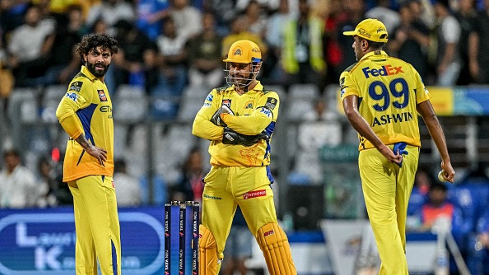 CSK vs SRH Predicted Playing XI: Chennai Super Kings, Sunrisers Hyderabad hope to break free of poor form Chennai Super Kings' Ravindra Jadeja (L), Ravichandran Ashwin (R) and captain MS Dhoni discuss taking the Decision Review System (DRS)