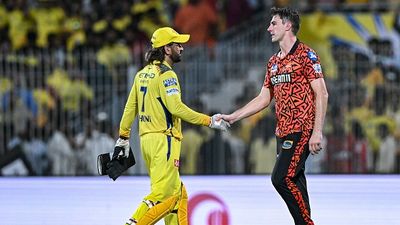 'The team is evolving, moving away from its earlier pattern': Ex-India coach's bold prediction for IPL 2025 clash between CSK and SRH MS Dhoni and Pat Cummins