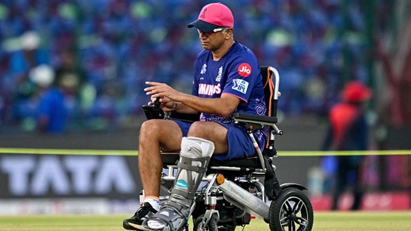 'With someone like Rahul Dravid, it was baffling': Sunil Gavaskar tears into Rajasthan Royals' horror show in IPL 2025 Rajasthan Royals head coach Rahul Dravid in this frame