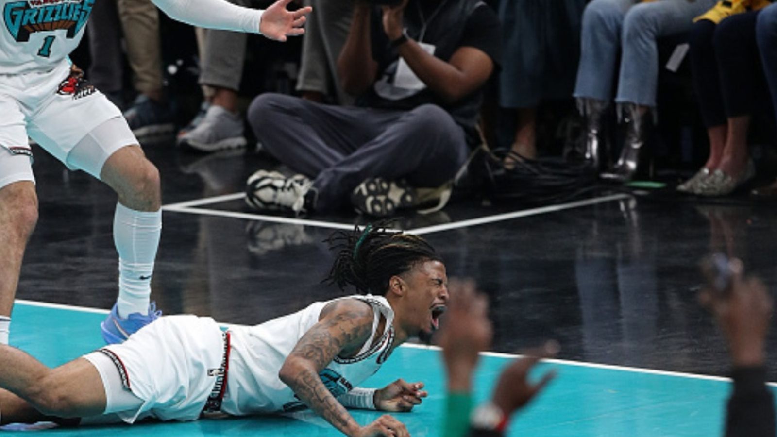 Memphis Grizzlies' star Ja Morant injured in Game 3 against Oklahoma City Thunder Ja Morant in the frame
