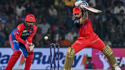 'Whenever there is a chase on I...': Virat Kohli discloses how he orchestrated RCB's six-wicket victory over DC with another match-winning knock RCB's Virat Kohli (R) plays a shot while DC's KL Rahul watches on in this frame