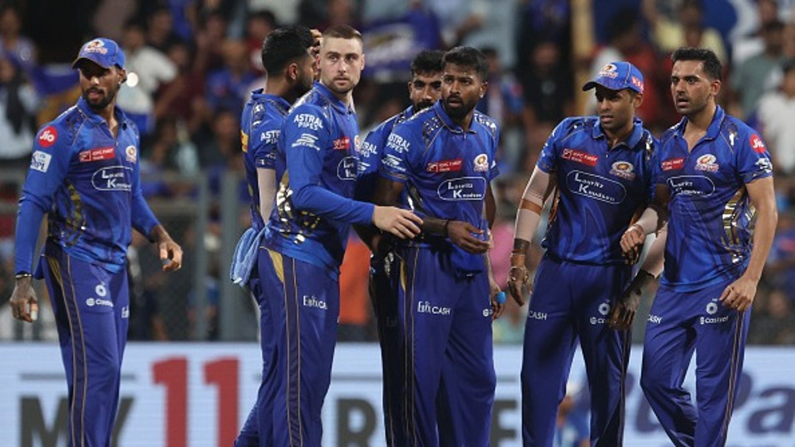Massive blow to Mumbai Indians, star player ruled out of IPL 2025 right ahead of key clash against RR; 32-year-old named replacement Massive blow to Mumbai Indians, star player ruled out of IPL 2025 right ahead of key clash against RR; 32-year-old named replacement