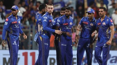 Massive blow to Mumbai Indians, star player ruled out of IPL 2025 right ahead of key clash against RR; 32-year-old named replacement Mumbai Indians' players in this frame